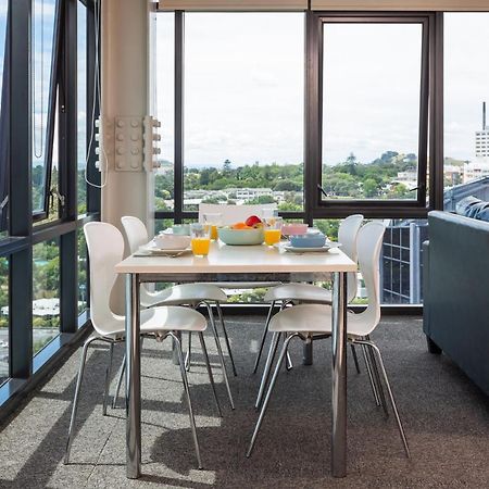 Campus Summer Stays Wellesley Apartment Auckland Bagian luar foto